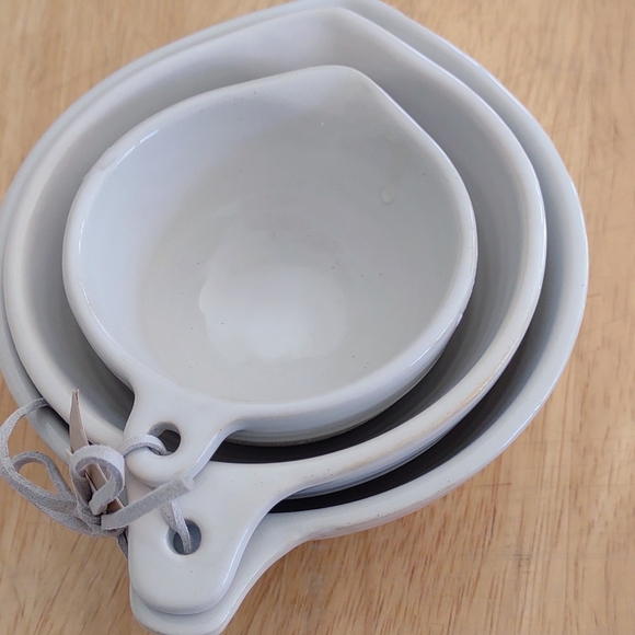 Mud Pie Stoneware Nesting measuring cups, 3 pc set, 42600503 - Picture 8 of 10